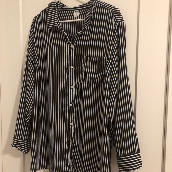Old Navy Tops - OLD NAVY DRESS SHIRT